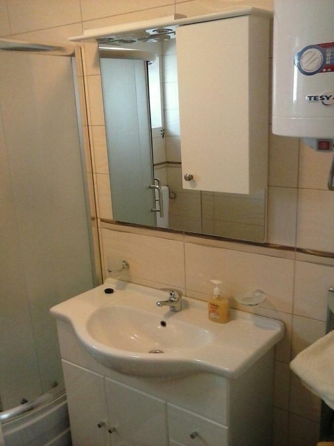 Apartmani Marić Selce Bagian luar foto